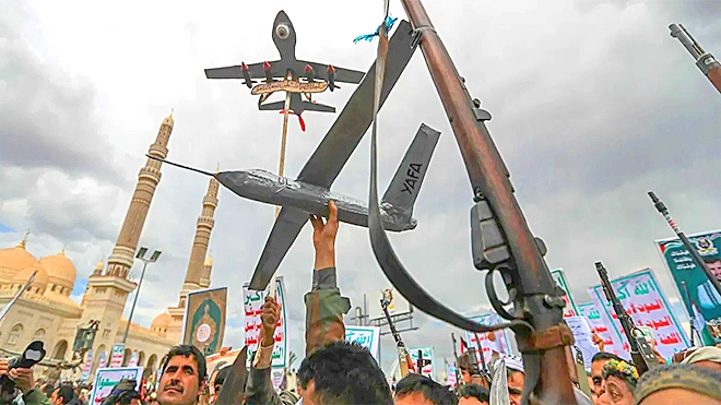 تقرير إسرائيلي يرصد "الهدوء المرعب" في صنعاء: الحوثيون يستعدون للحرب!